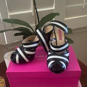 Ladies shoes